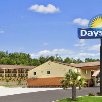 Days Inn by Wyndham Fultondale Thumbnail