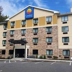 Comfort Inn & Suites Brattleboro I-91 Thumbnail
