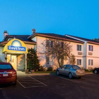 Days Inn by Wyndham West-Eau Claire Thumbnail