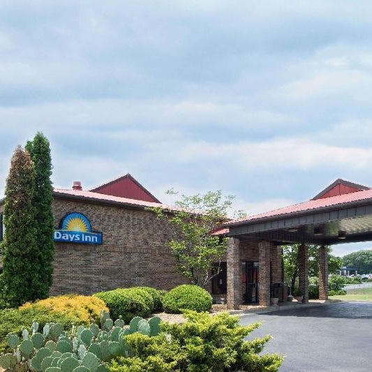 Days Inn by Wyndham Fort Payne Thumbnail