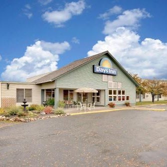 Days Inn by Wyndham International Falls Thumbnail