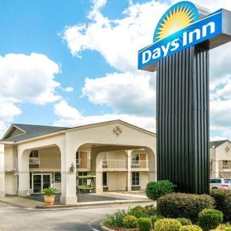 Days Inn by Wyndham Shorter Thumbnail