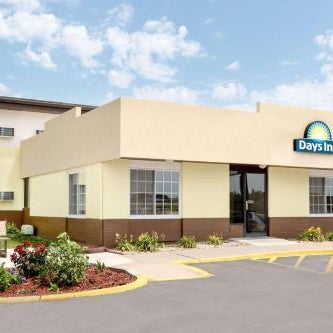Days Inn by Wyndham Newton Thumbnail