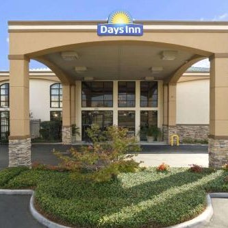 Days Inn & Suites by Wyndham Tuscaloosa - Univ. of Alabama Thumbnail
