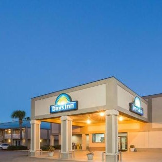 Days Inn by Wyndham Adel Thumbnail