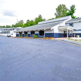 Days Inn & Suites by Wyndham Wisconsin Dells Thumbnail