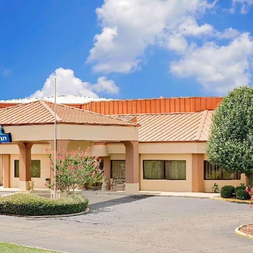 Days Inn by Wyndham Columbus Thumbnail