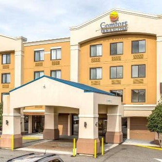 Comfort Inn & Suites Thumbnail