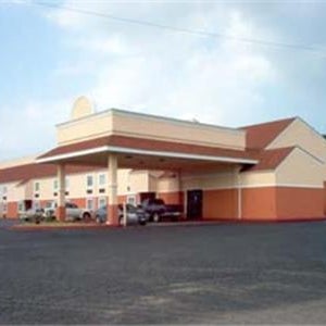 Days Inn by Wyndham Alma Thumbnail
