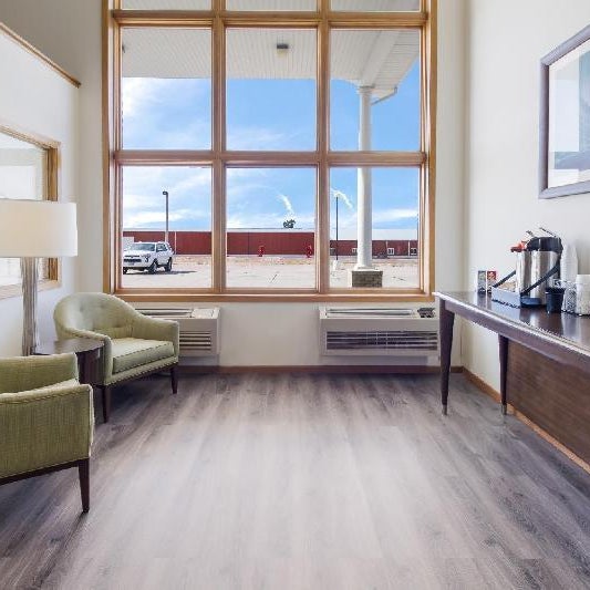Alliance Hotel & Suites, a Howard Johnson by Wyndham Thumbnail