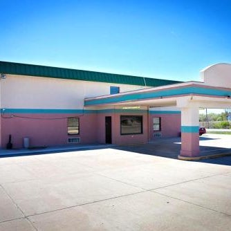 Days Inn by Wyndham Park City Kansas Thumbnail