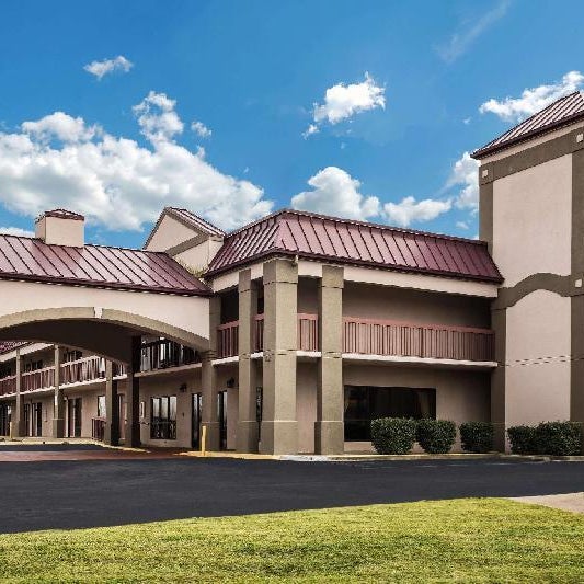 Days Inn by Wyndham Oak Grove/Ft. Campbell Thumbnail