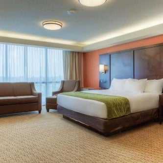 Comfort Inn & Suites Evansville Thumbnail