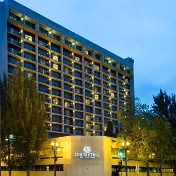 DoubleTree by Hilton Hotel Portland Thumbnail