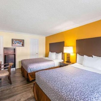 Econo Lodge Beach And Boardwalk Thumbnail