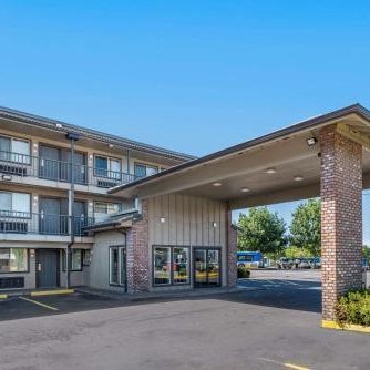 Econo Lodge Portland Airport Thumbnail