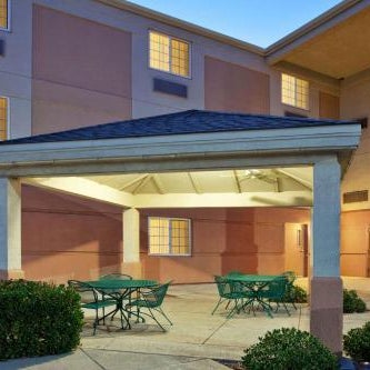Sonesta Simply Suites Albuquerque Thumbnail