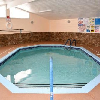 Regency Inn & Suites Faribault Thumbnail