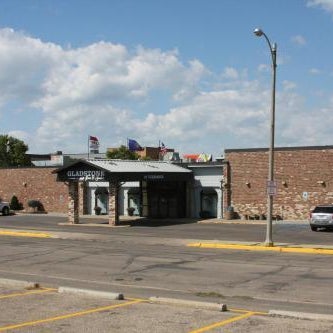 Gladstone Inn and Suites Thumbnail