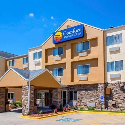 Comfort Inn & Suites Coralville - Iowa City near Iowa River Landing Thumbnail