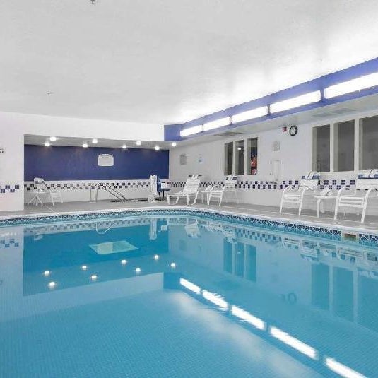 Baymont by Wyndham Coon Rapids Thumbnail