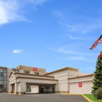 Red Lion Hotel & Conference Center Cheyenne Thumbnail