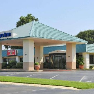Days Inn by Wyndham Forrest City Thumbnail