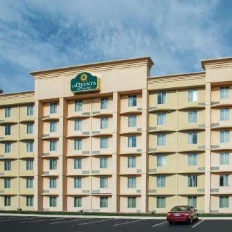 La Quinta Inn & Suites by Wyndham Indianapolis South Thumbnail