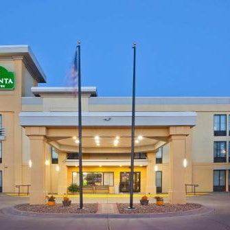 La Quinta Inn & Suites by Wyndham Salina Thumbnail