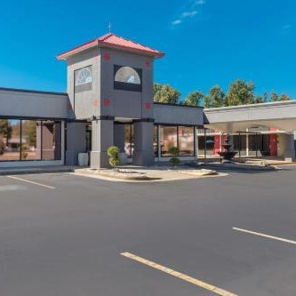 ECONO LODGE CAVE CITY Thumbnail