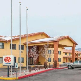 Quality Inn & Suites Grants - I-40 Thumbnail