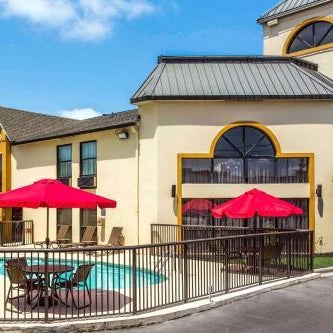 Quality Inn At The Park Thumbnail