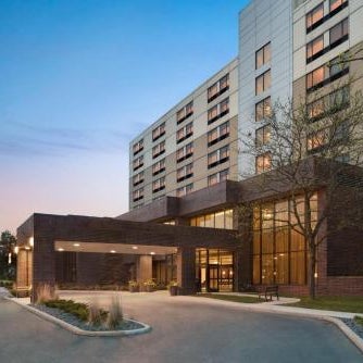 DoubleTree by Hilton St. Paul East Thumbnail