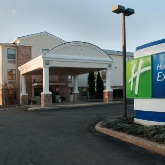 Holiday Inn Express Vernon-Manchester By IHG Thumbnail