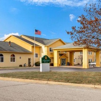 La Quinta Inn & Suites by Wyndham Frankfort Thumbnail