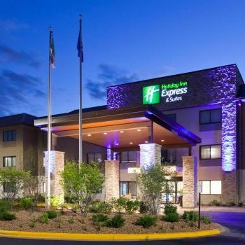 Holiday Inn Express & Suites Minneapolis - West End by IHG Thumbnail