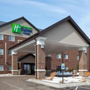 Holiday Inn Express Hotel & Suites St. Paul - Woodbury By IHG Thumbnail