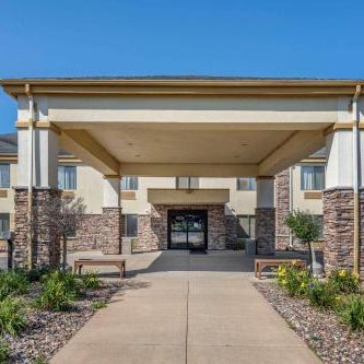 Comfort Inn & Suites Black River Falls I-94 Thumbnail