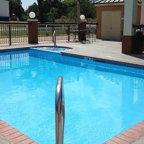 Econo Lodge Inn & Suites Thumbnail