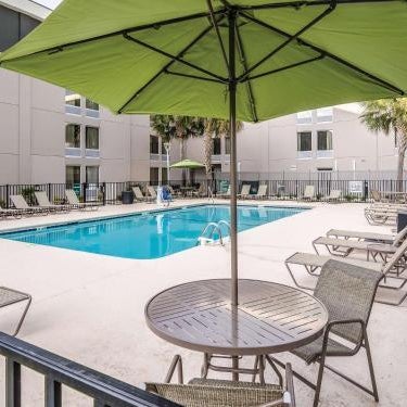 La Quinta Inn & Suites by Wyndham Myrtle Beach at 48th Avenue Thumbnail