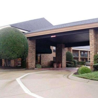Quality Inn & Suites Searcy I-67 Thumbnail