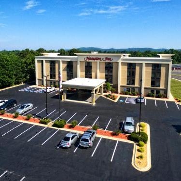 Hampton Inn By Hilton Hot Springs Thumbnail