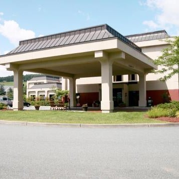 Hampton Inn By Hilton White River Junction Thumbnail