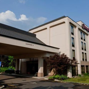 Hampton Inn By Hilton Ridgefield Park Thumbnail