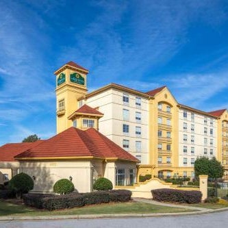 La Quinta Inn & Suites by Wyndham Atlanta Ballpark/Galleria Thumbnail