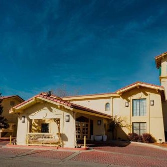 La Quinta Inn & Suites by Wyndham Farmington Thumbnail