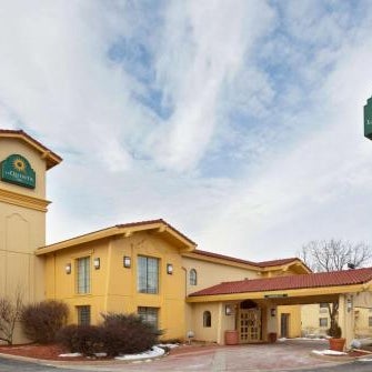 La Quinta Inn by Wyndham Omaha West Thumbnail