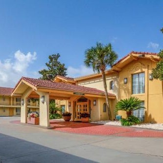 Quality Inn & Suites North Charleston - Ashley Phosphate Thumbnail