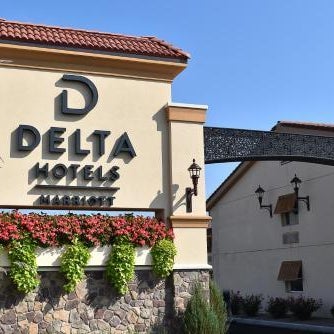 Delta Hotels by Marriott Indianapolis East Thumbnail