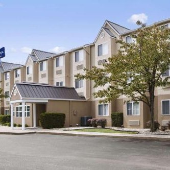 Microtel Inn & Suites by Wyndham Louisville East Thumbnail
